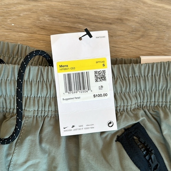 MEN'S NIKE AIR MAX WOVEN CARGO PANTS COLOR
Dark Stucco/Dark Stucco/Black - Picture 7 of 11